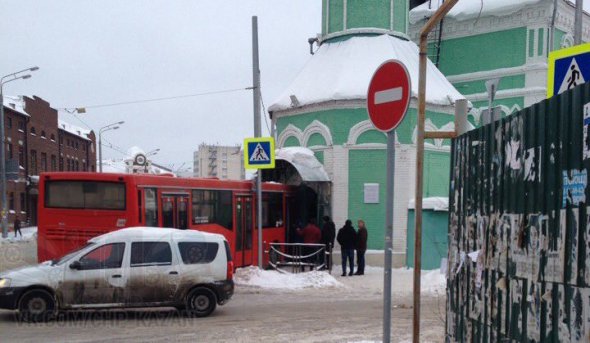 У Росії автобус в'їхав у мечеть