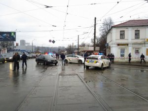 Неизвестный мужчина захватил отделение "Укрпочты" в Харькове