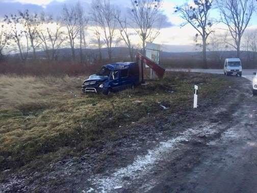 Автобус потрапив у ДТП біля Жовкви