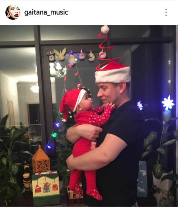 Співачка Гайтана вперше показала батька своєї доньки