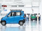 В Украину привезли самый дешевый автомобиль в мире Bajaj Qute.