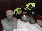 Знайшли погруддя Коцюбинського та Пушкіна, які вкрали напередодні Нового року
