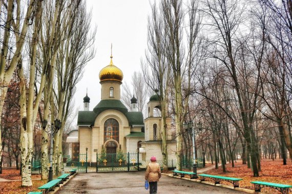 Місто Ясинувата після новорічних свят та напередодні Різдва