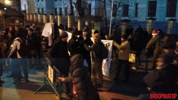Під лаврою в Києві проходить акція «Геть ФСБ»