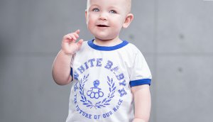 «Белое малыш - будущее нашей расы». Фото: SVA STONE