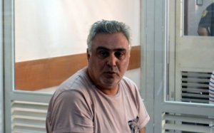 Суд продлил еще на 60 дней арест директора детского лагеря "Виктория" Петроса Саркисяна. Фото: Odessa.net.ua
