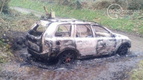 Спалений автомобіль Міка Алпса. Фото: Канал 24