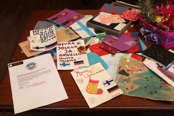 Бойовики ДНР отримали вітальні листівки від фінських дітей