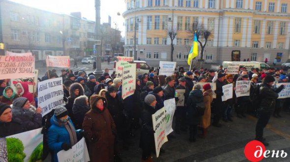 Жителі сіл Жмеринського району мітингують проти будівництва сміттєпереробного заводу 8 рік.