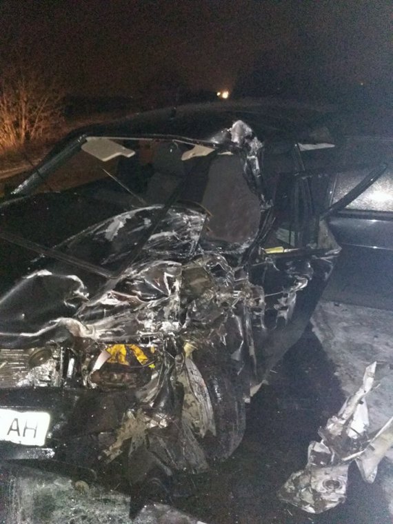 Поблизу міста Тальне Черкаської області, легковик врізався в рейсовий автобус