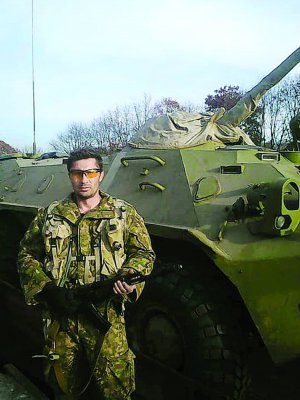 Віталій ”Рекс” Зварич був у групі бійців, яка захи­щала пожежне депо Донецького аеропорту