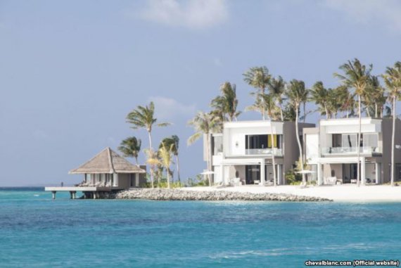 Порошенко на семь дней и шесть ночей снял остров на Мальдивах