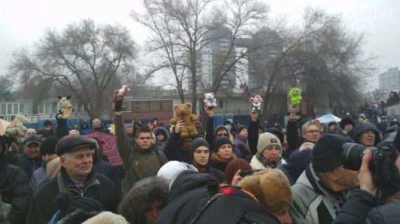 В Запоріжжі на службу УПЦ МП принесли дитячі іграшки