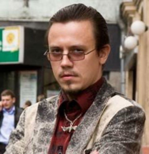 Константин Ямпольский участвовал в 10-ом сезоне российского шоу «Битва экстрасенсов». На проекте называл себя черным магом