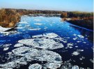 На Київщині замерзла річка Десна. Фото: Канал 24