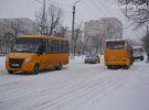 Жителі міст українського Донбасу та місцеві ЗМІ публікують світлини з зимовими пейзажами