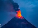 Самый активный вулкан Филиппин Майон напугал филиппинцев выбросом лавы