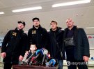 Усик прилетел в Киев и дал первое интервью после победы над Бриедис