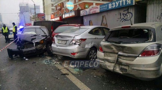 Авария на ул. Победы возле метро Политехнический институт