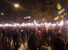 У центрі Києва націоналісти влаштували смолоскипну ходу. 