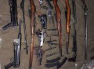 Поліцейський із Чернігова організував угрупування, яке продавало зброю в Росію