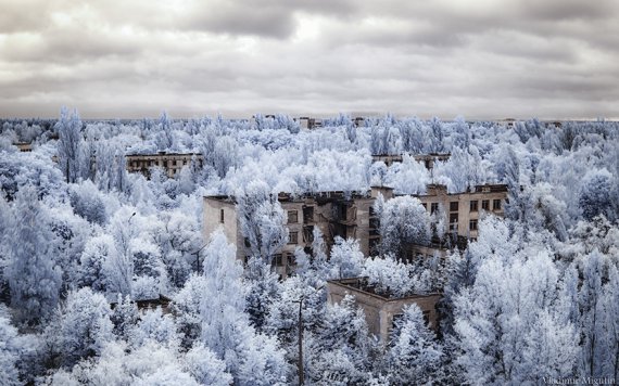 Фотограф снимал Чернобыльскую зону зимой