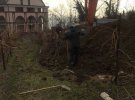 В аннексированном Россией Крыму, строители уничтожают виноградники «Массандры», на землях филиала «Ливадия».