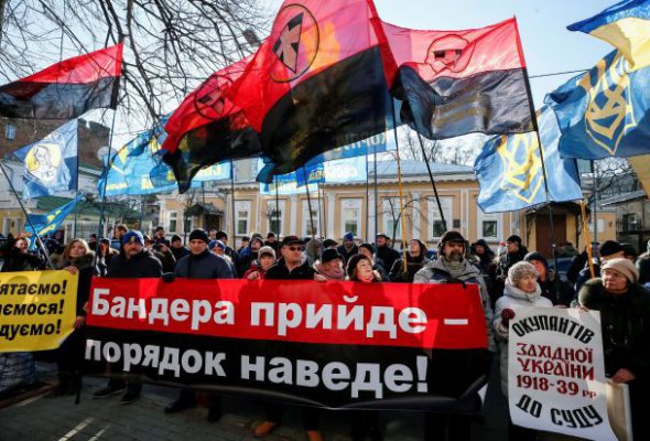 У Києві під посольством Польщі мітінгували проти "антибандерівського" закону