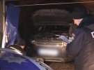 Задержанные подозреваются в совершении еще трех похищений элитных транспортных средств в Киеве: двух автомобилей Toyota и Infiniti