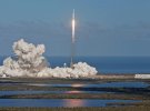 Запуск центрального ускорителя ракеты Falcon Heavy