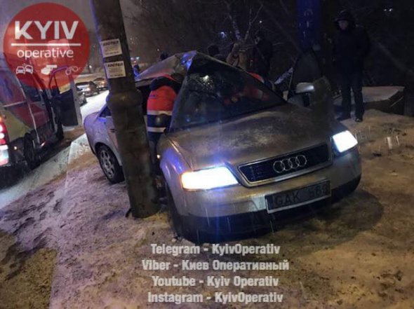 Водитель Audi не справился с управлением.