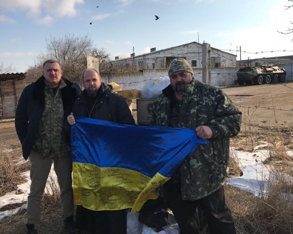Волонтери центру "Надія" розповіли, що насправді зараз відбувається на Донбасі, та чого прагнуть люди там