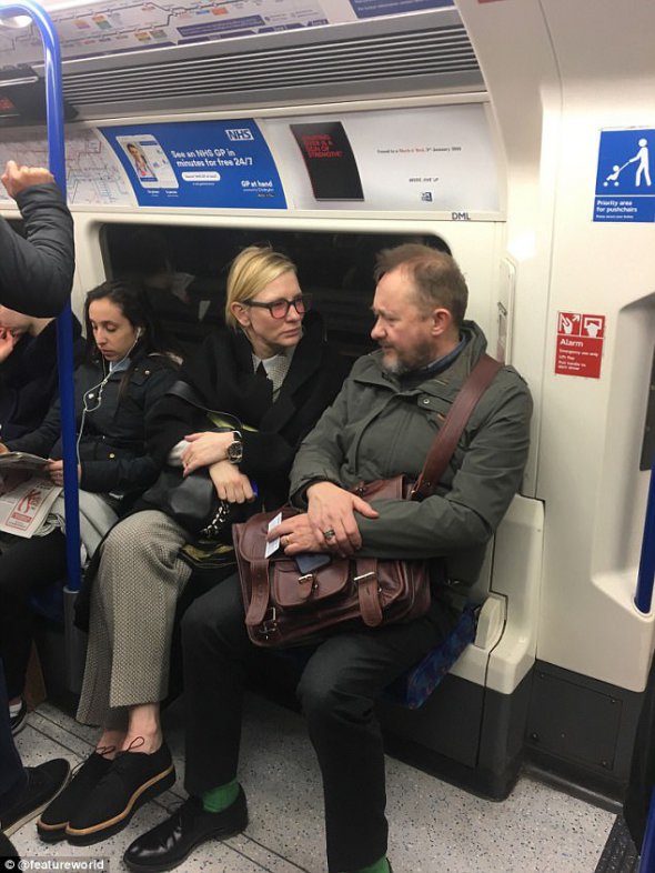 Кейт Бланшетт выбрала метро для передвижения