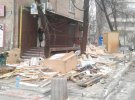 Сотрудники "Киевблагоустройство" демонтировали наливайки