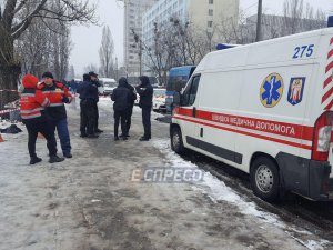 На столичной остановке убили мужчину, из-за сделанного им замечания. Фото: "Эспрессо"