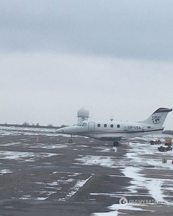 Приватний літак Beechcraft Premier I (Raytheon 390 Premier), яким 12 лютого із Києва до Варшави доставили видвореного екс-президента Грузії Міхеіла Саакашвілі