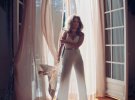 Дженнифер Лопес позирует в рекламной кампании одежды