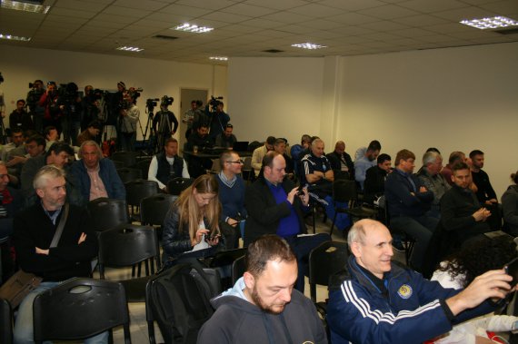Прес-конференція Олександра Хацкевича напередодні матчу в Афінах викликала чималий ажіотаж