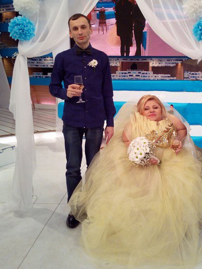 Олена Тищенко зі своїм чоловіком Віктором Титенком у день весілля