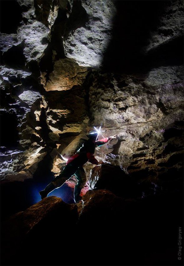 Горизантальная гипсовая пещера Млынки, расположенная в Тернопольской области
