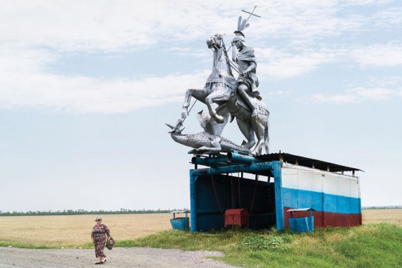 Фотограф Крістофер Хервіг робить світлини радянських автобусних зупинок України, Росії та Грузії
