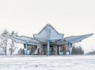 Фотограф Кристофер Хервиг делает фотографии советстких автобусных остановок Украины, России и Грузии