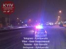 В Киеве пешеход попал под колеса легковушки