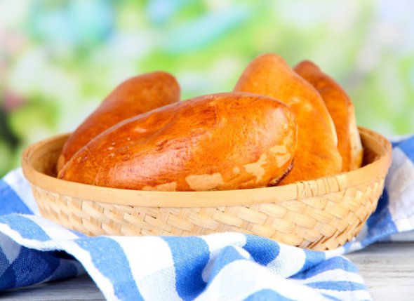 Пісні пироги з капустою