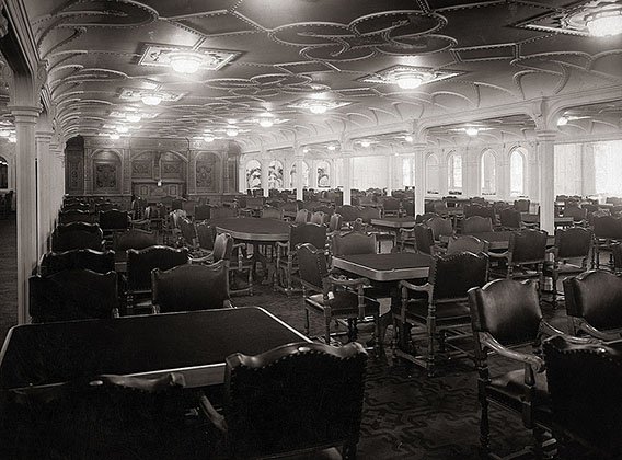 Розкішний головний обідній зал «Титаніка»