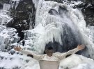 Через сильний мороз в Карпатах замерзли бурхливі гірські потоки