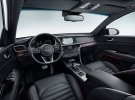 После обновления у Kia Optima изменился дизайн переднего и заднего бампера, появилась другая оптика и немного изменилась радиаторная решетка. 