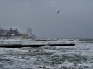 Пляж "Аркадия" в шторм сегодня, 27 февраля