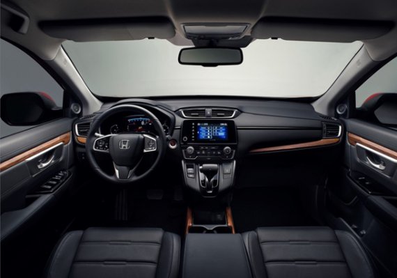 Базовая Honda CR-V будет оснащаться 1,5-литровым турбомотором семейства VTEC Turbo, совмещенным с шестиступенчатой «механикой» или трансмиссией CVT.