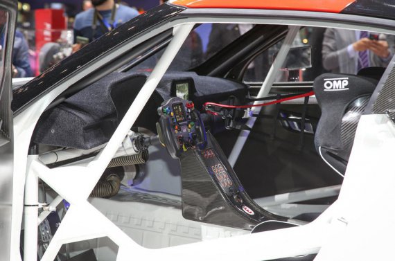 На Женевському автосалоні відбулася прем'єра концептуального гоночного купе Toyota GR Supra Racing.
